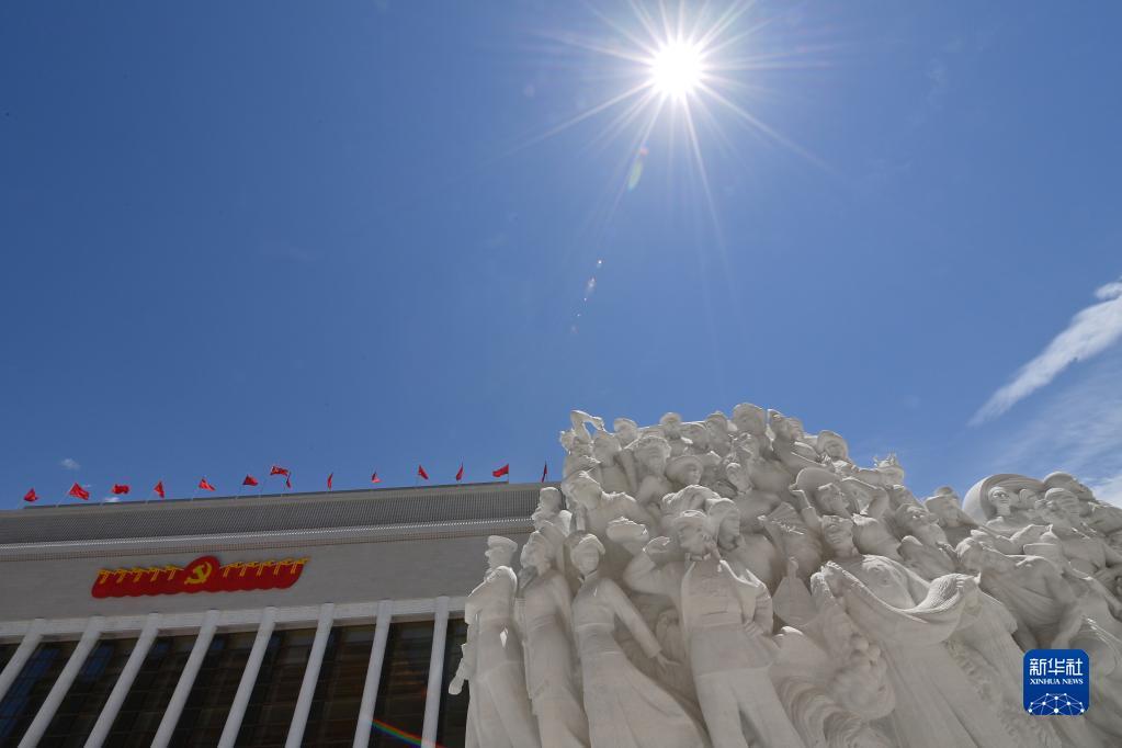 鐘華論：在強(qiáng)國建設(shè)、民族復(fù)興新征程上勇毅前行